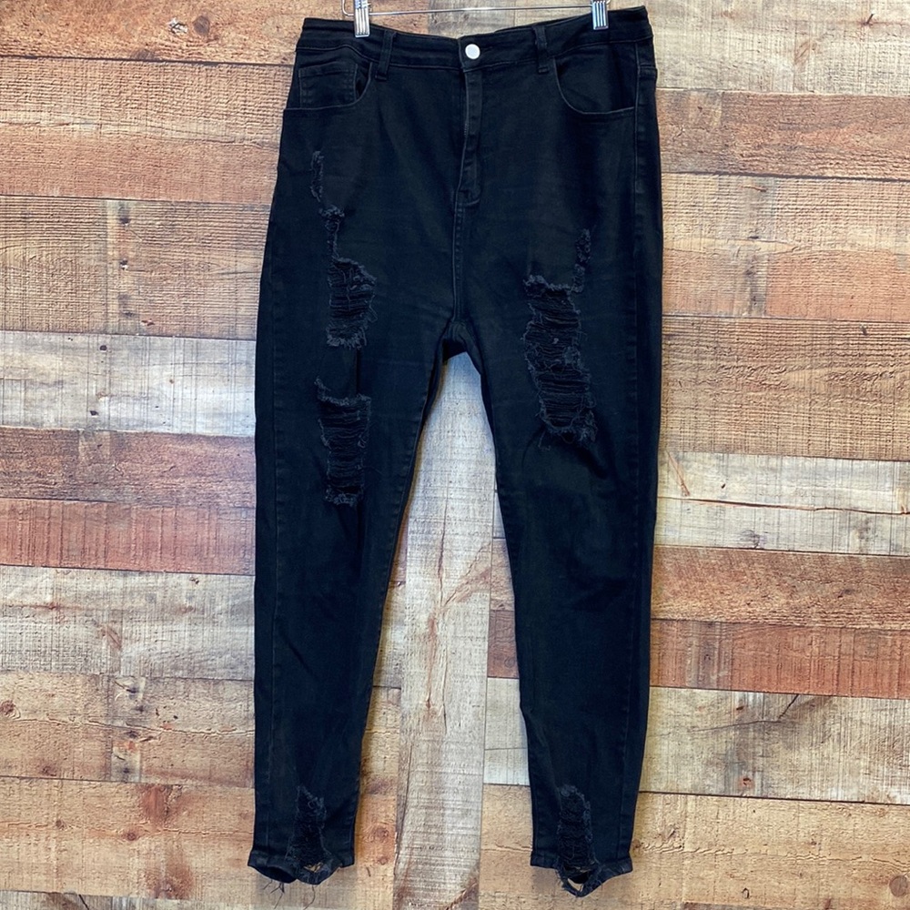 Shein Curve 2XL Black Distressed Denim